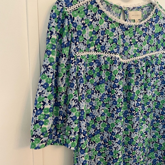 MELLODAY Vibrant Blue And Green Floral Blouse Feminine Trimmed in White Lace - Picture 3 of 6